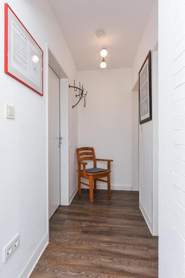 Ferienwohnungen Im Haus Ankerplatz Esens Esterno foto